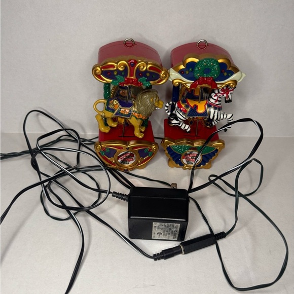 Vintage 1993CHRISTMAS Carousel Ornament Set of 2 CIRCUS ANIMALS ~ Lit & Animated - Picture 9 of 9